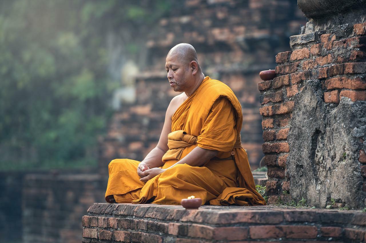 Буддийский монах сливает бюджет на Директ