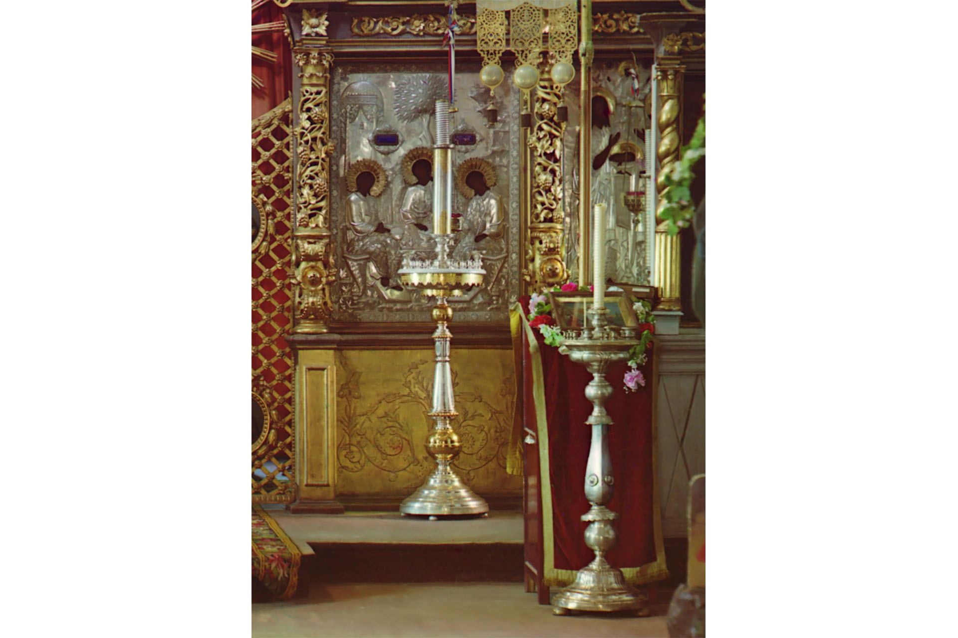 Иконостас в Бородинской церкви. Фотография Сергея Прокудина-Горского, снятая в 1911 году