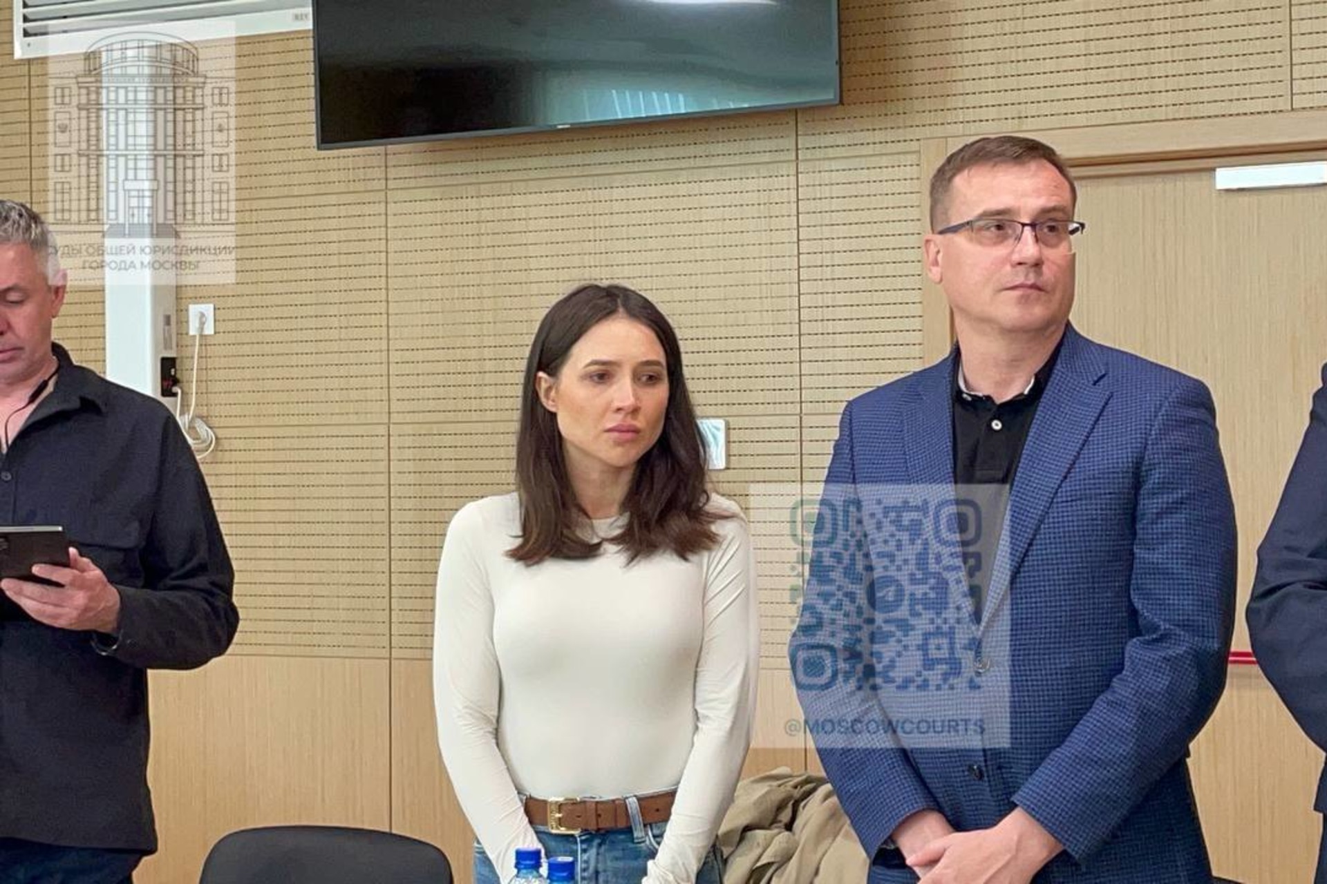 Суд продлил домашний арест блогеру Лерчек