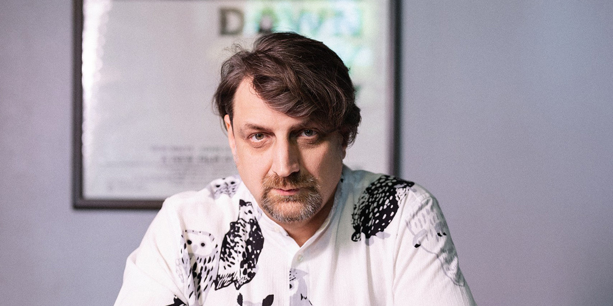 «За мечту надо платить»: Илья Бортнюк — о 25 годах фестиваля STEREOLETO, клубе TamTam и свободе в музыке