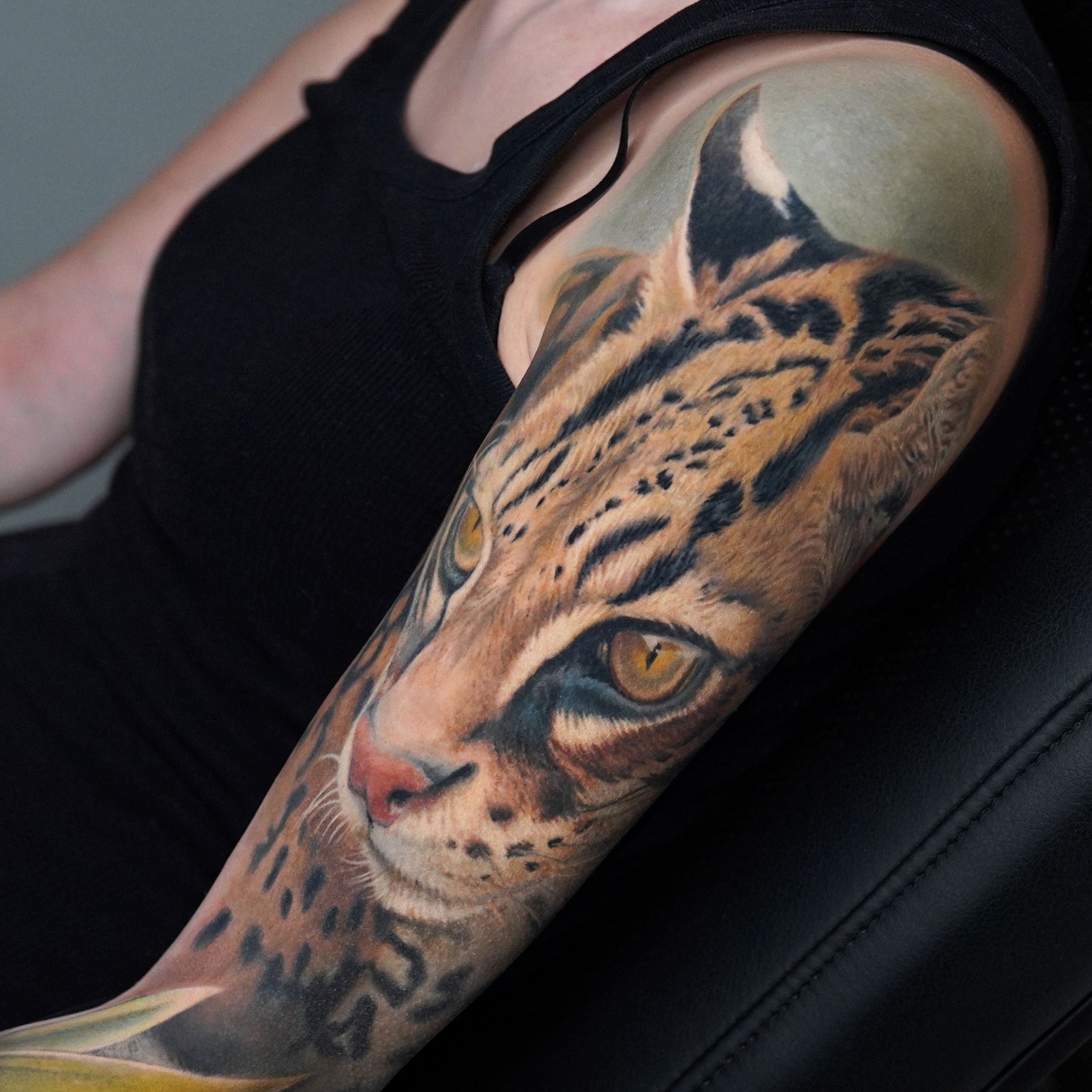Современный образ татуировки в стиле реализм  | Источник: anova-volkova.com