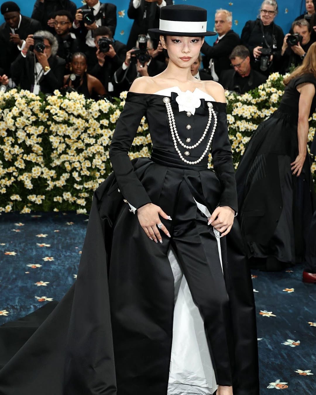 Дженни в Chanel