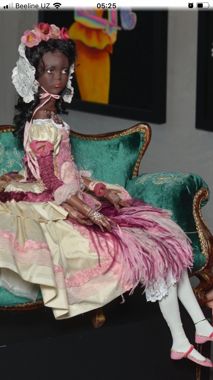 Темнокожая кукла, созданная по мотивам фильма «12 лет рабства».