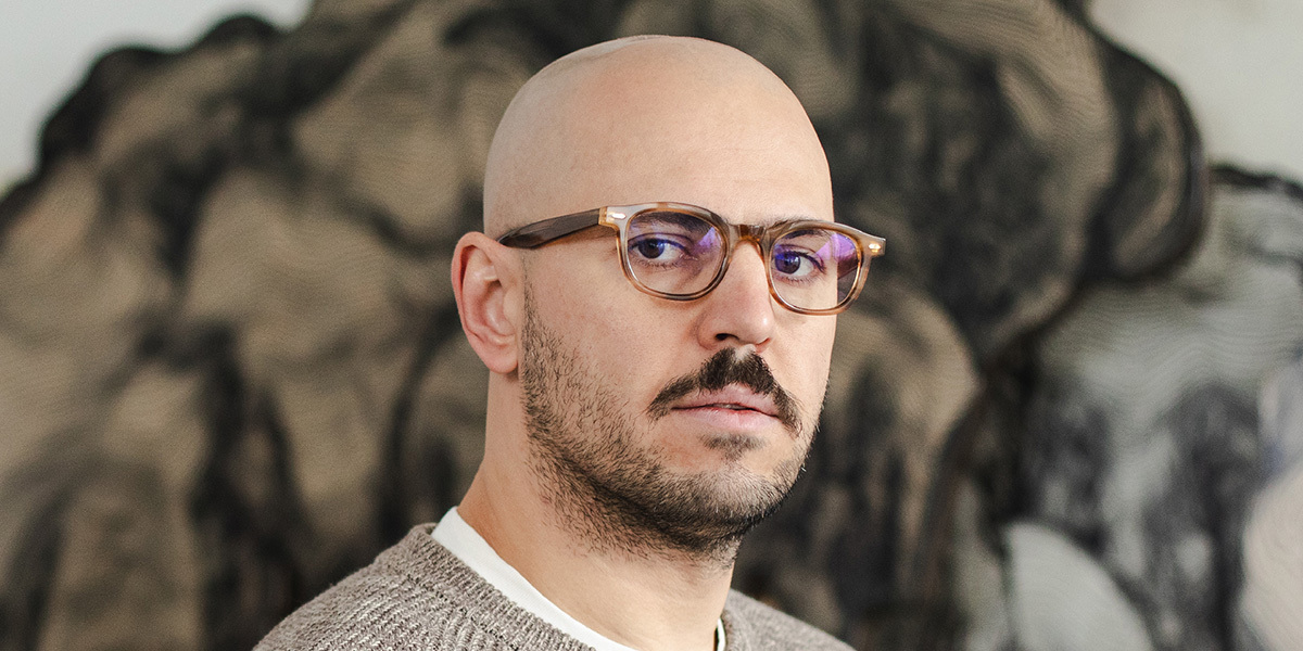 «Для нас текст — это триггер». Уличный художник Андрей Бергер — о фестивале Коробка x ЗИЛАРТ и непростой жизни московского стрит-арта