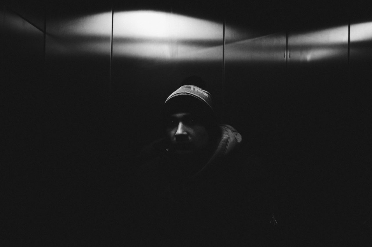 Николай в лифте Фото: Константин Чалабов для ТД