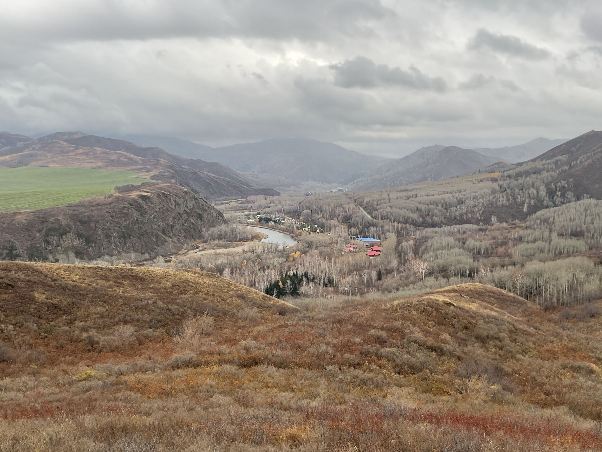 Долина реки Ульбинки. Фото автора