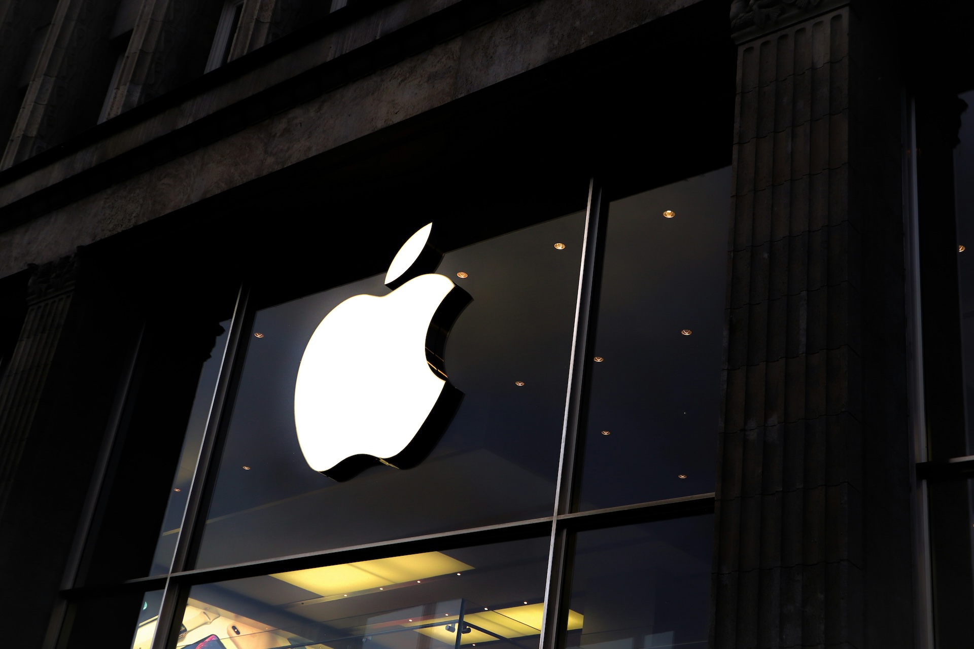 Apple перенесет производство iPhone в Индию