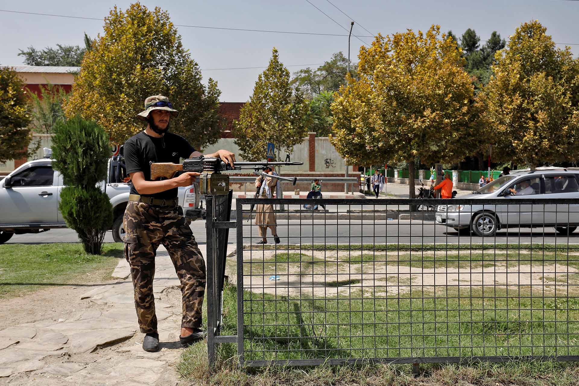 После взрыва перед посольством России в Кабуле, Афганистан, 5 сентября 2022 года