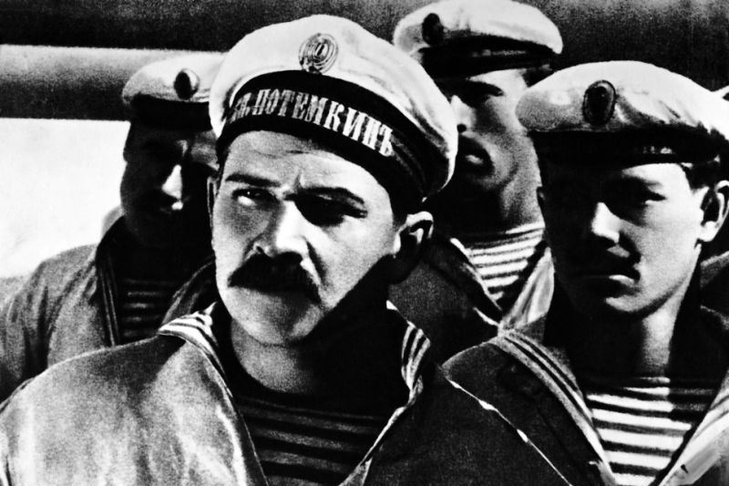 «Мосфильму» — 100 лет. Хорошо ли вы знаете фильмы, снятые на киностудии? Тест