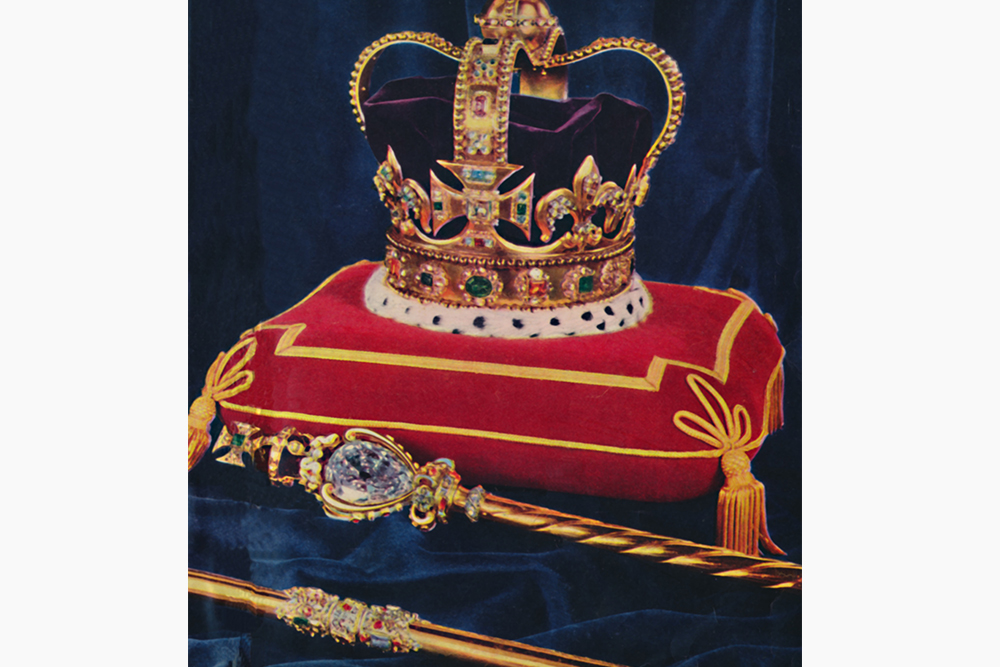 Корона Святого Эдуарда  и британский королевский скипетр с бриллиантом «Куллинан-1»