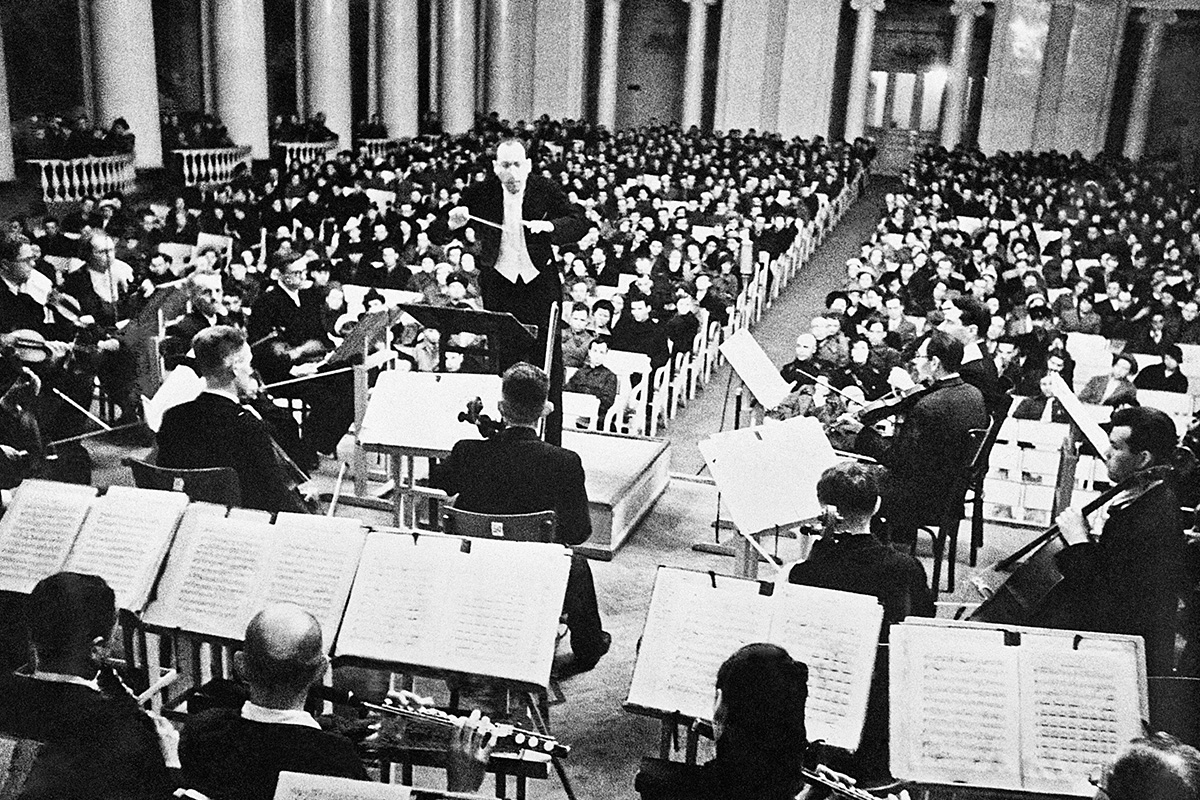 Исполнение Седьмой симфонии Д. Д. Шостаковича в блокадном Ленинграде