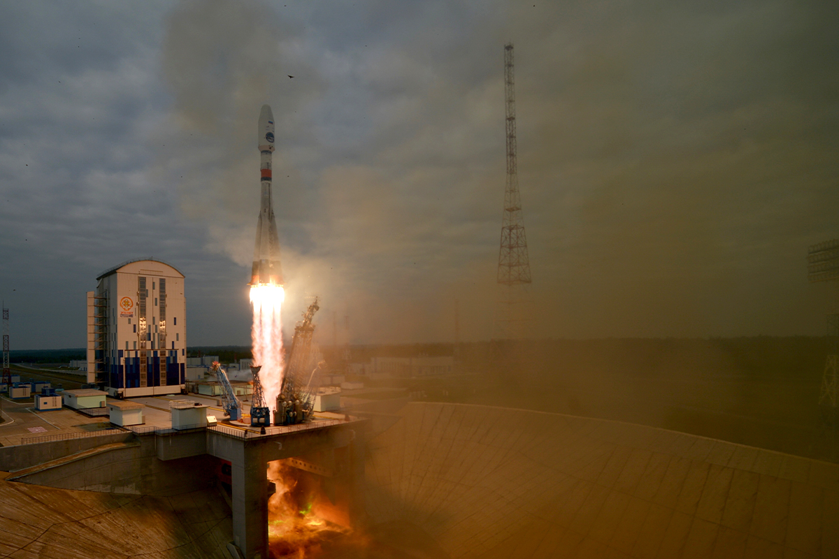 Запуск ракеты-носителя «Союз-2.1б» с разгонным блоком «Фрегат» и автоматической станцией «Луна-25» с космодрома Восточный. 11 августа 2023 года