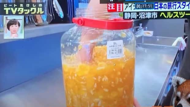 В Японии сотрудники отеля сбраживали напиток при помощи бактерий со своих рук