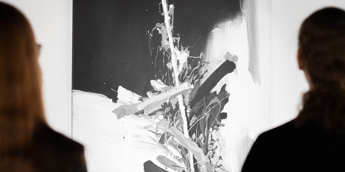 «Демистификация труда художника»: кураторы рассказывают о выставке «Следы труда» в Екатеринбурге