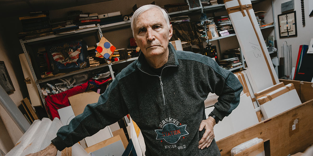 «Мать подарила мне череп, чтобы я рисовал» — большое интервью с классиком авангарда Валерием Юрловым