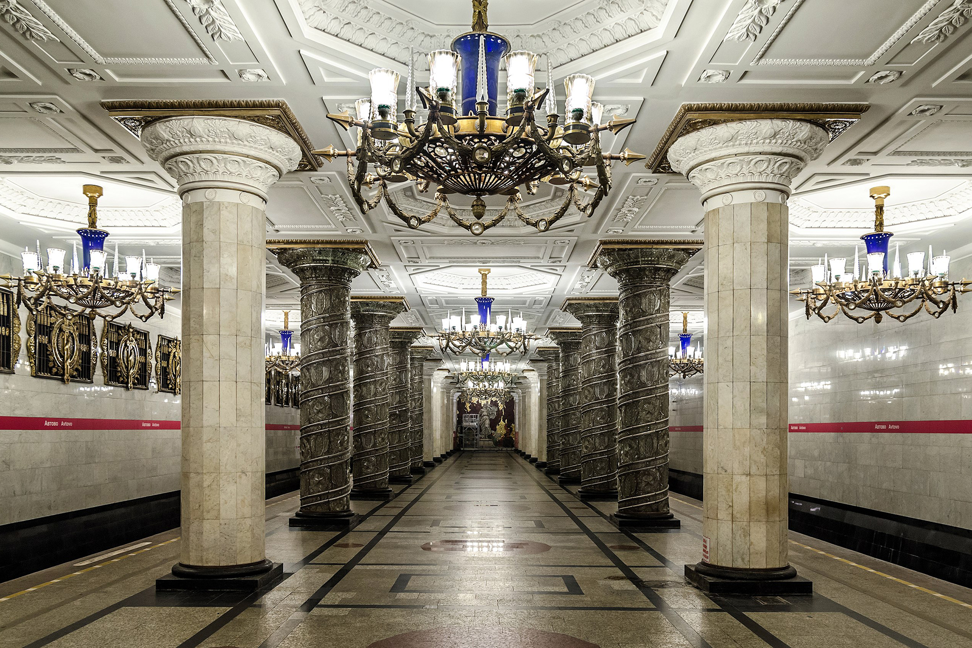 Станция метро станция «Автово», Санкт-Петербург
