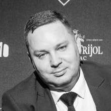 Роман Табаков