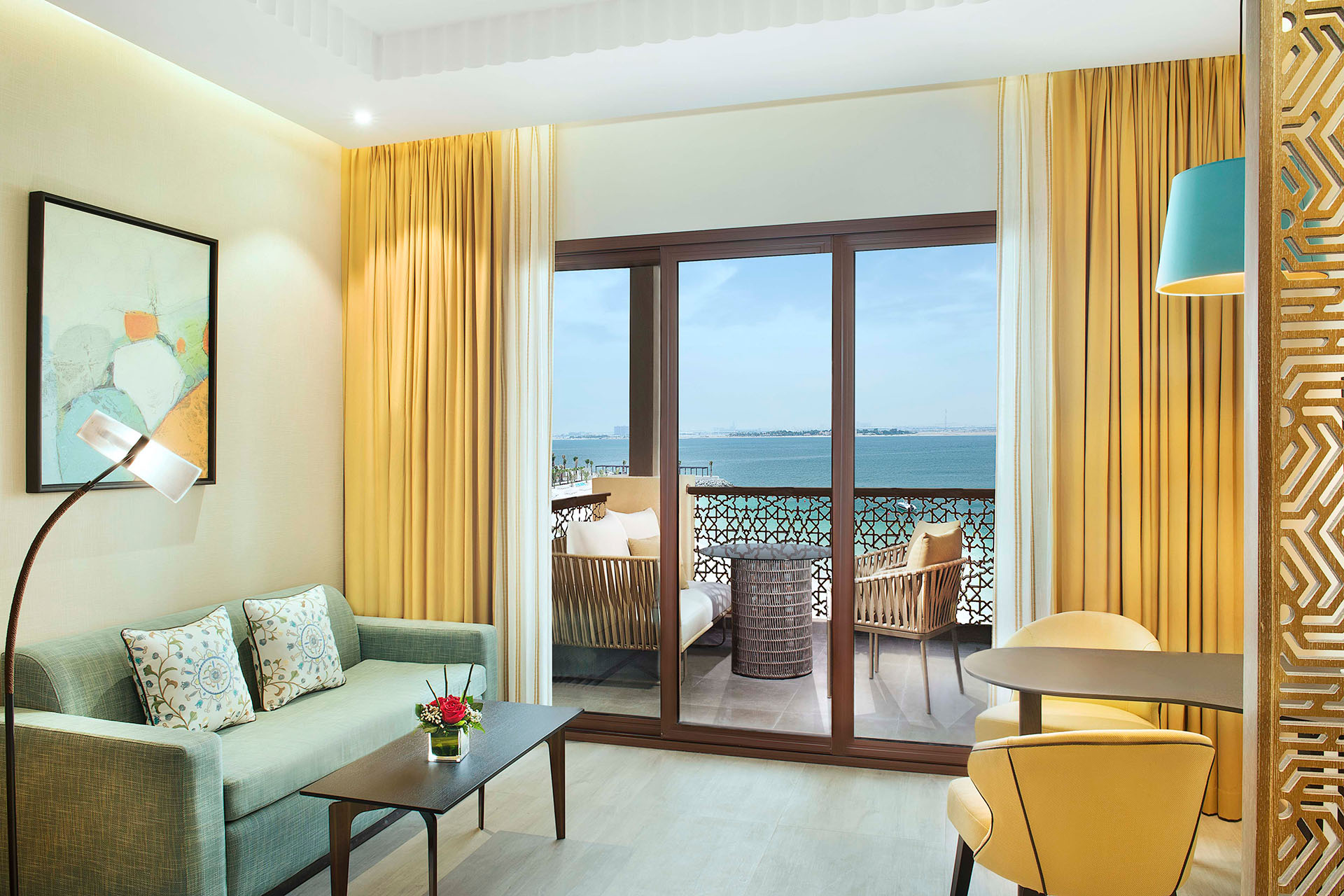 Отель DoubleTree by Hilton Marjan Island