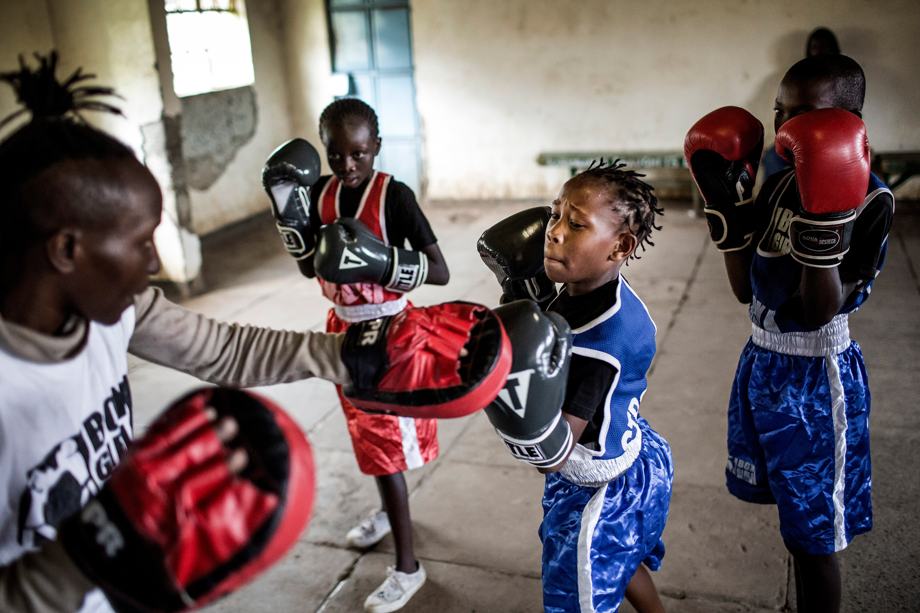 Школа бокса для девочек в Кении. Третье место в категории «Спорт, серии». Луис Тато, Испания