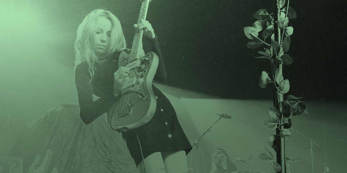 Мицки и другие главные девушки с гитарами сезона весна-2026