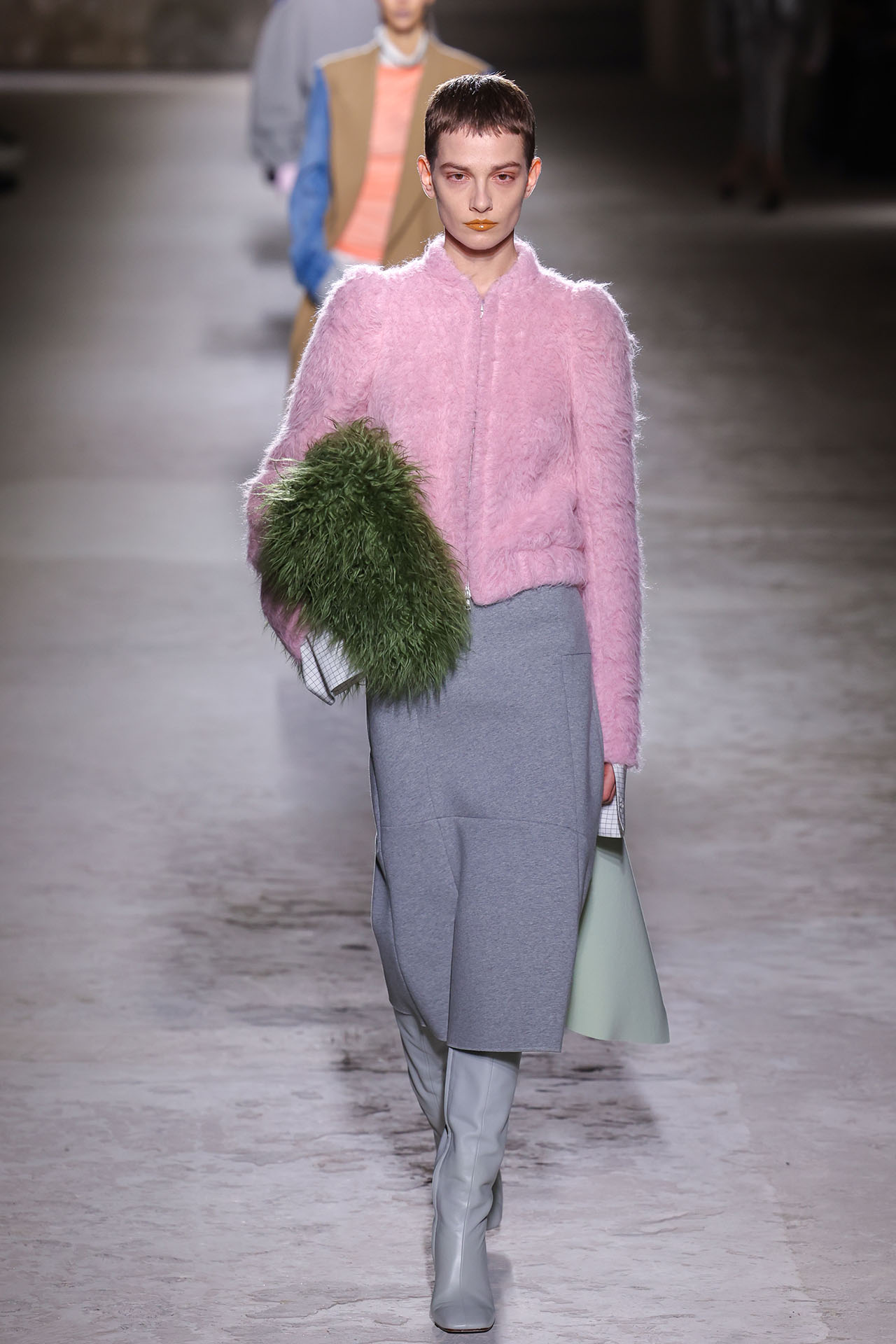 Дрис Ван Нотен, женская коллекция зима/осень 2024-2025, Парижская неделя моды