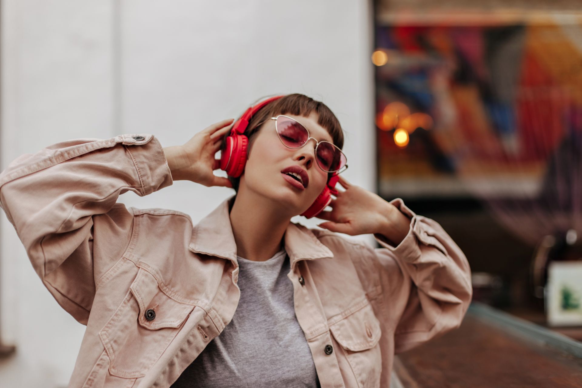Spotify удалил из рекомендаций 50 млн ИИ-треков
