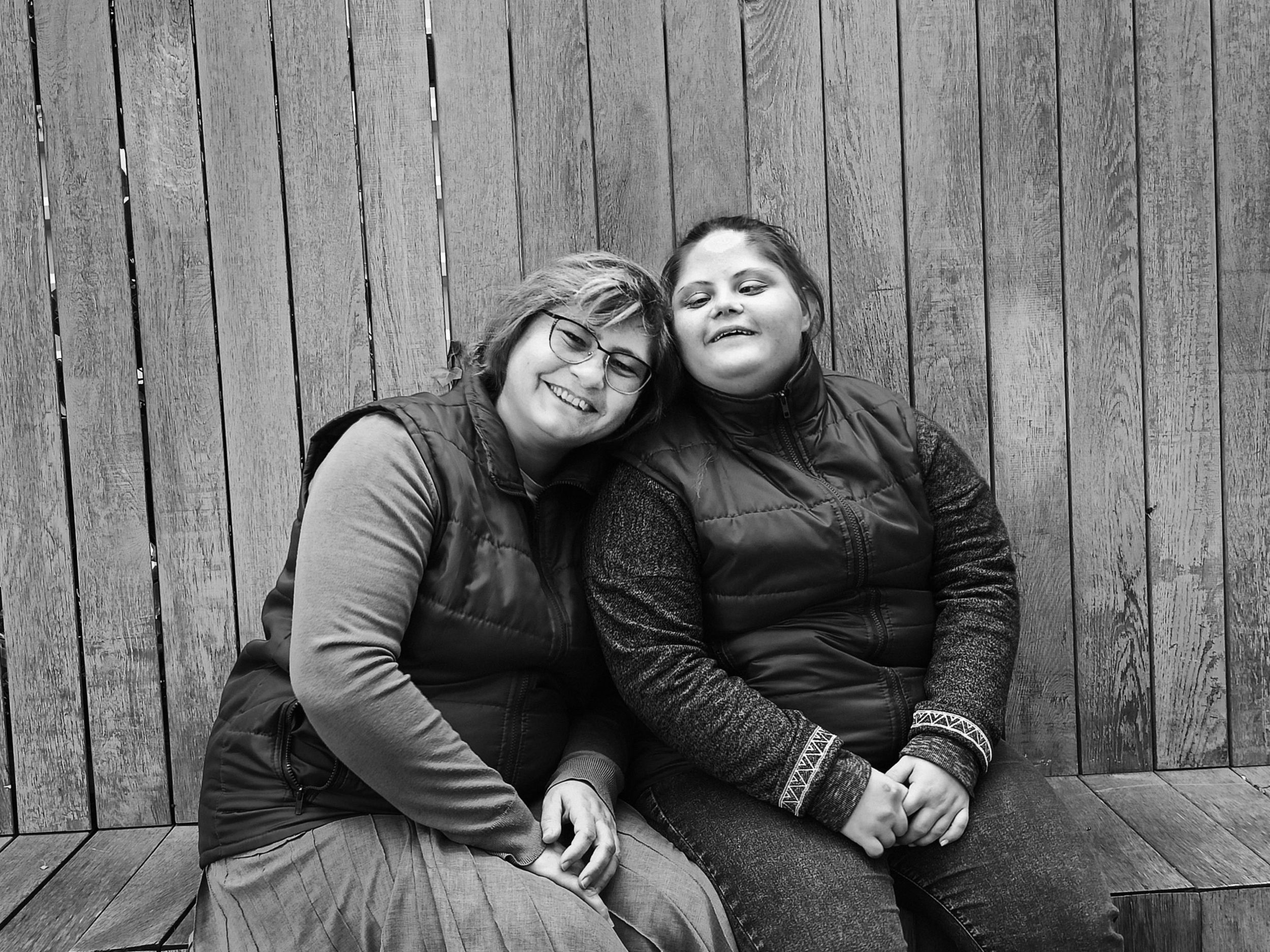 Таня с мамой на прогулке  Фото: Светлана Ломакина для ТД
