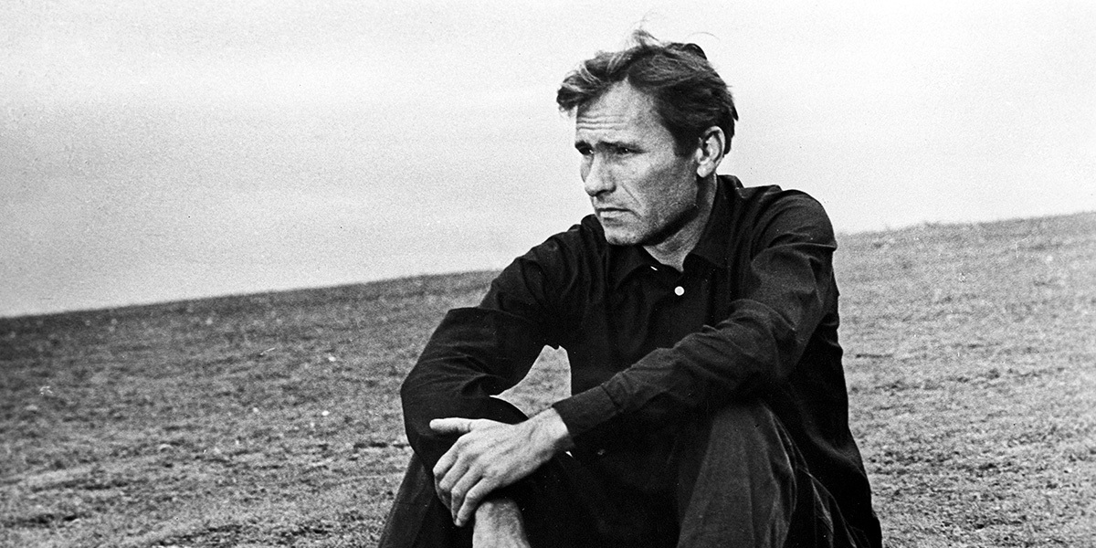 Печки, лавочки, чудики и мятежники. Что нужно знать о Василии Шукшине