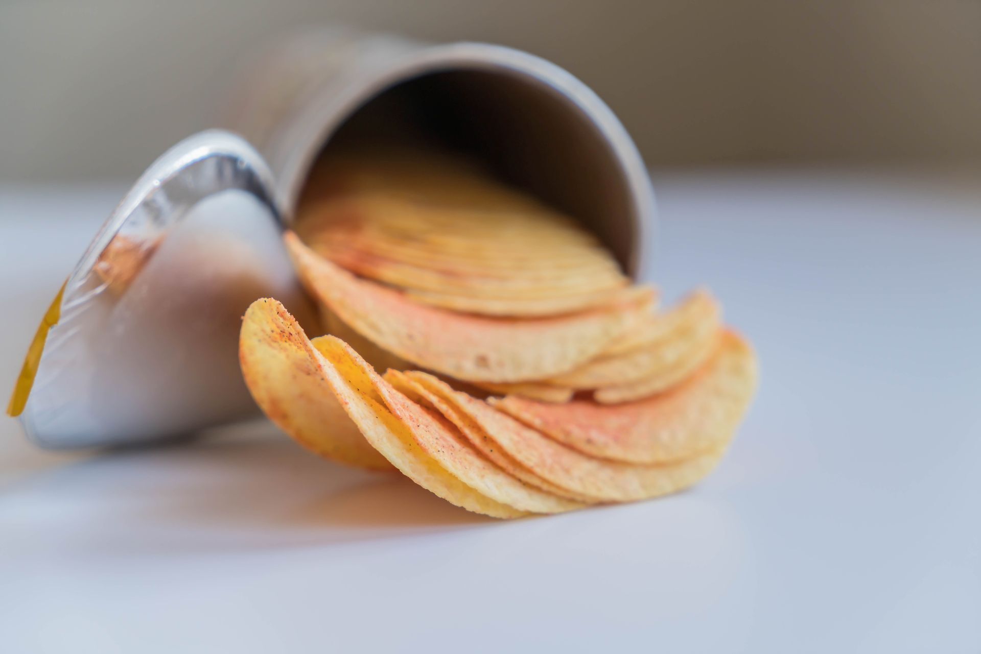 Pringles подарит запас чипсов на 200 лет тому, кто завещает оставить свой прах в банке
