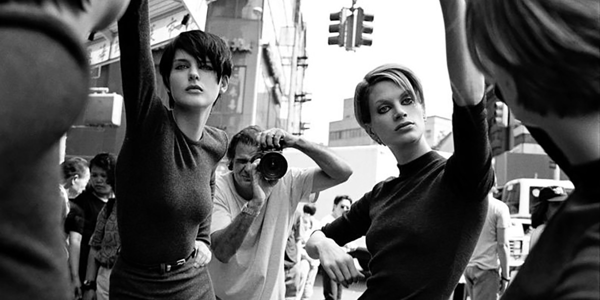 Кураторская экскурсия по выставке «Все на улицу!»