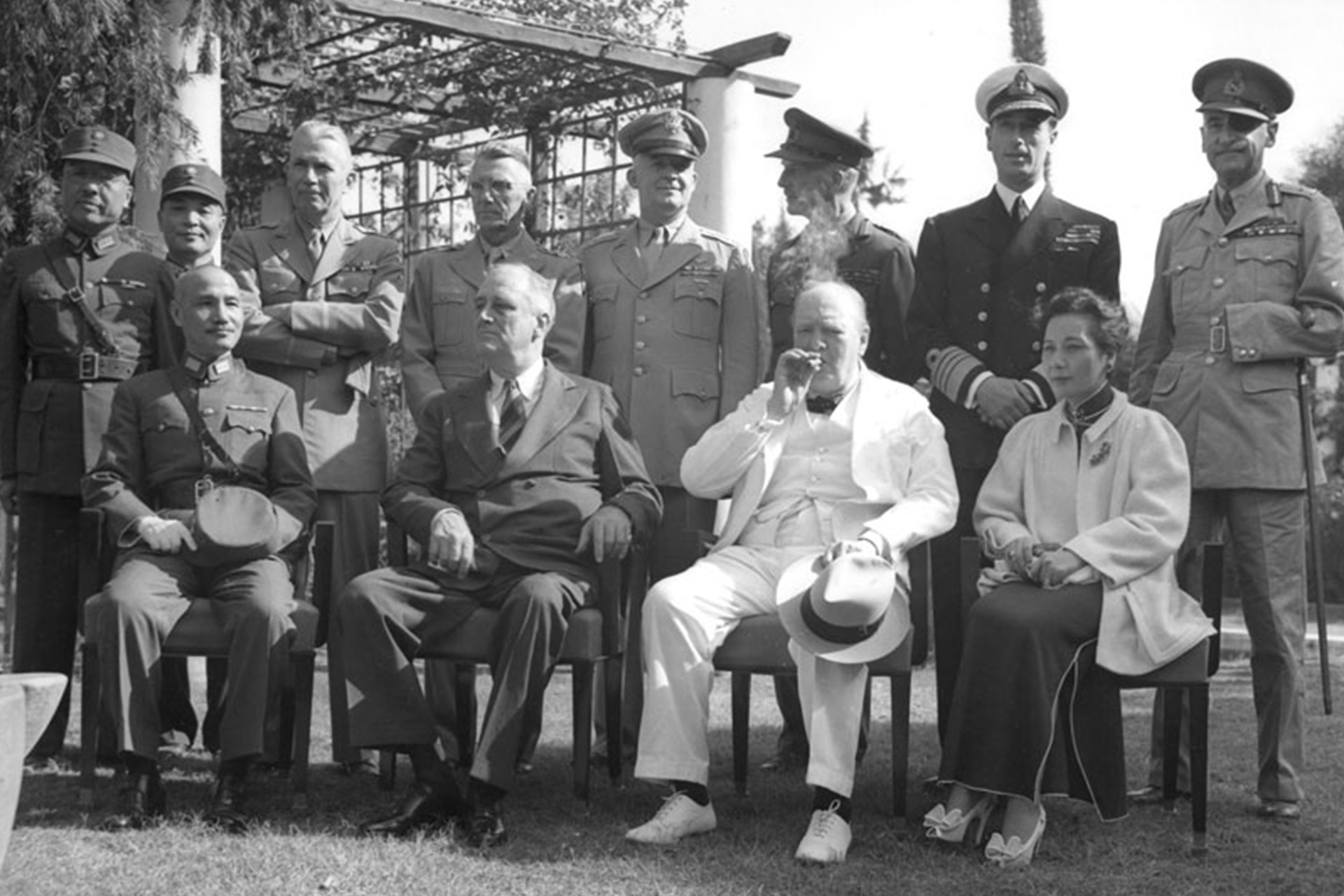 Каирская конференция, с Уинстоном Черчиллем и китайским генералом Чан Кай-Ши, август 1943 года