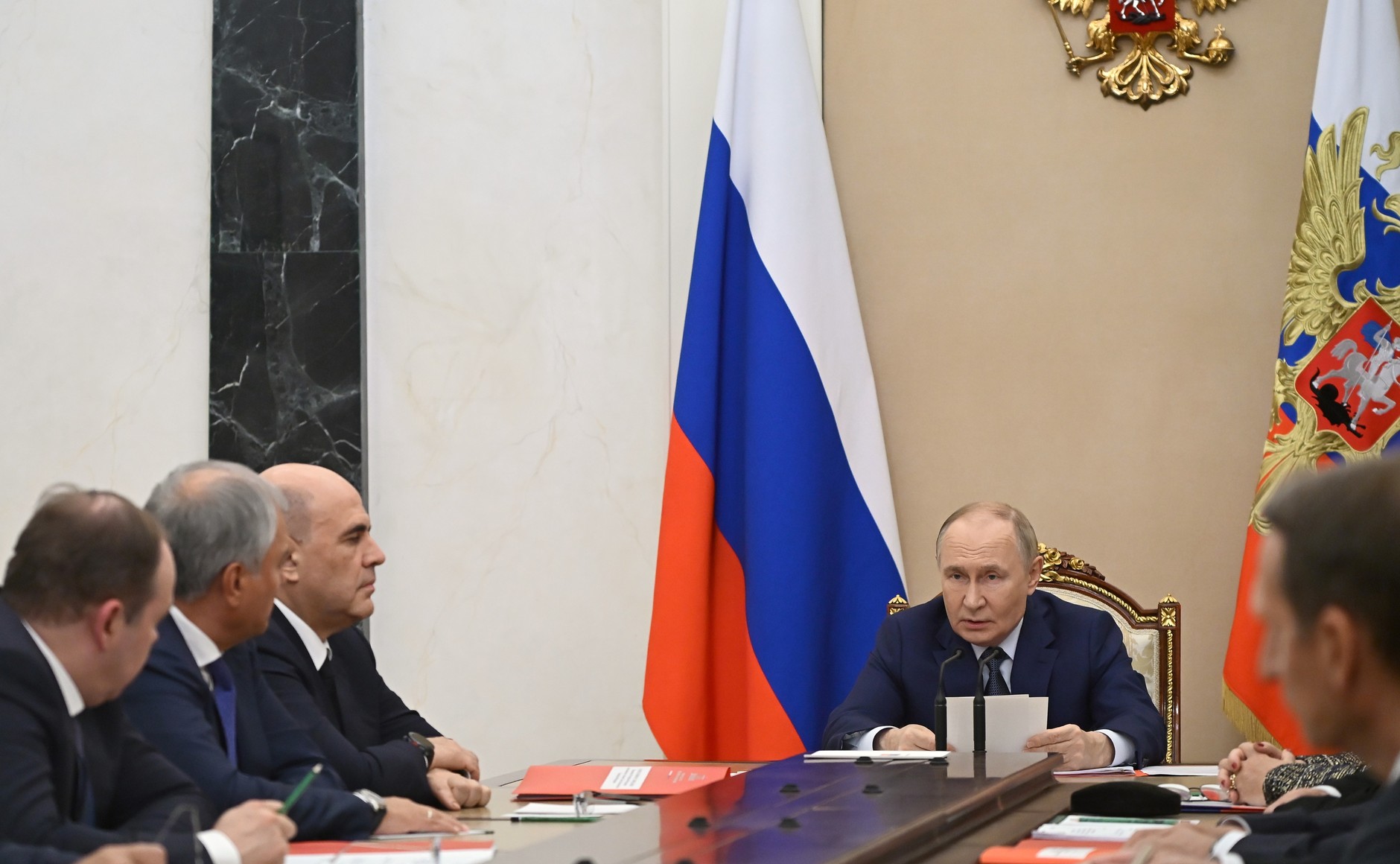 Владимир Путин на заседании Совета безопасности РФ