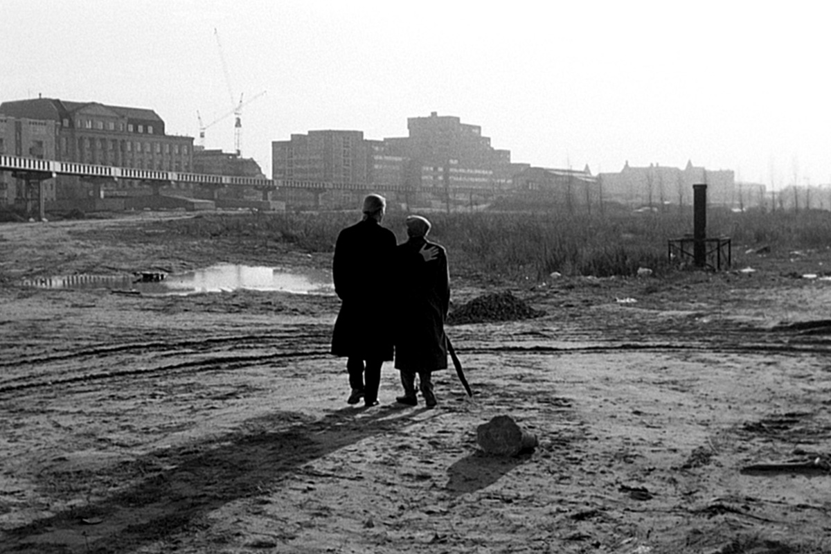 Кадр из фильма «Небо над Берлином»