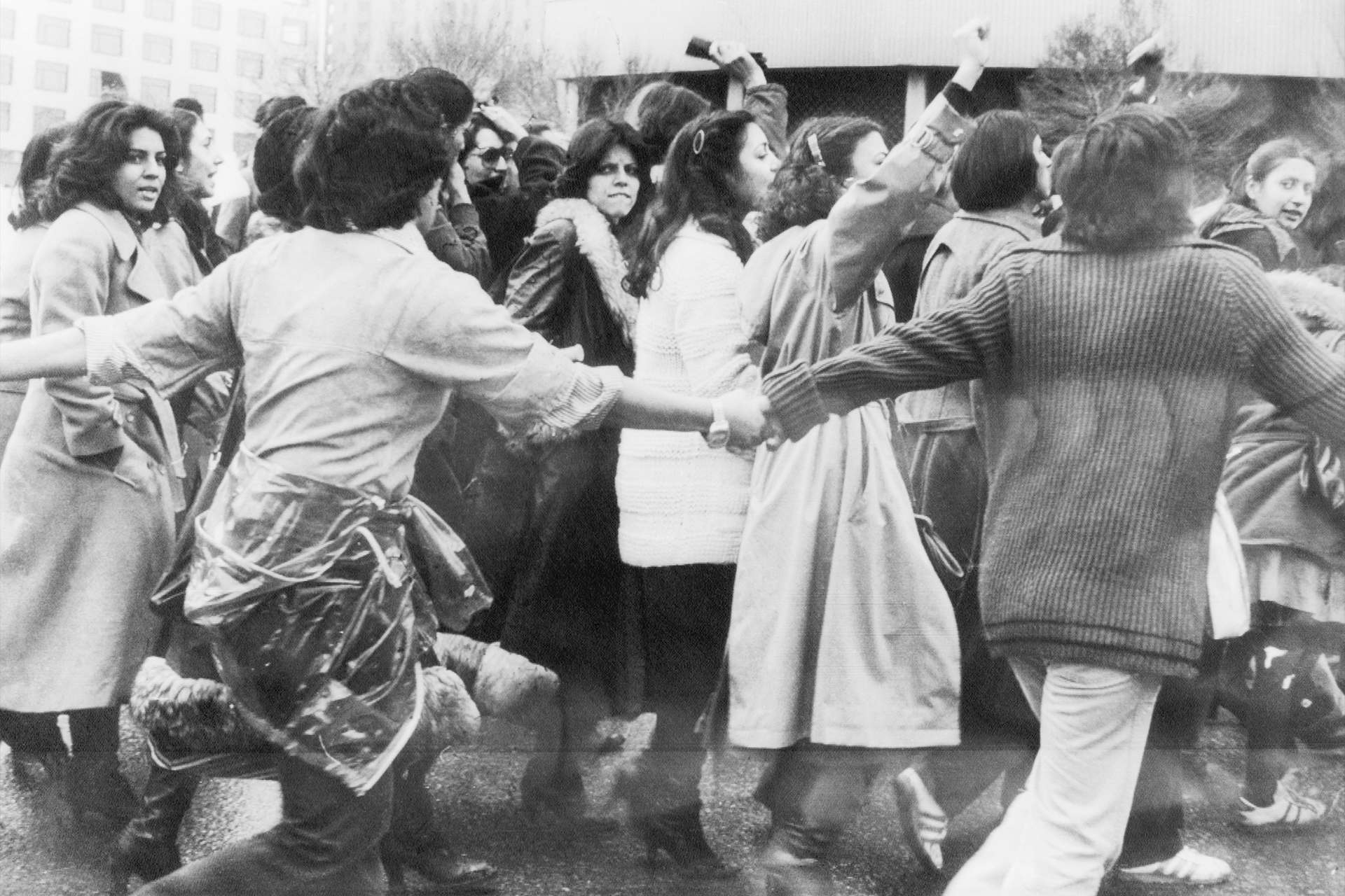 Иранские женщины протестуют против ношения хиджаба, 1979 год