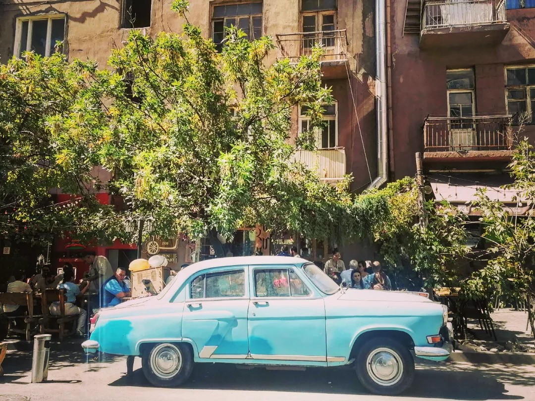 Раритет на одной из центральных улочек Еревана