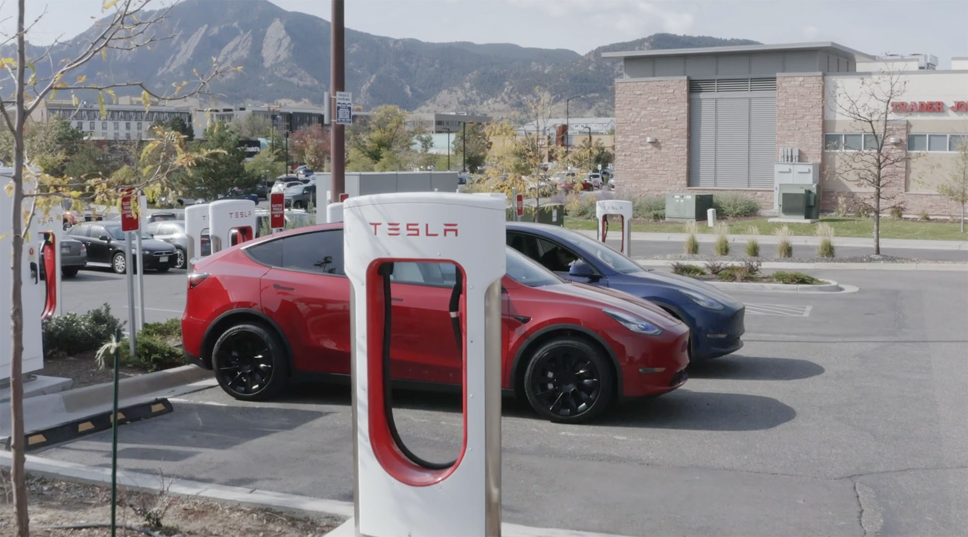 Сеть зарядных станций Supercharger от Tesla