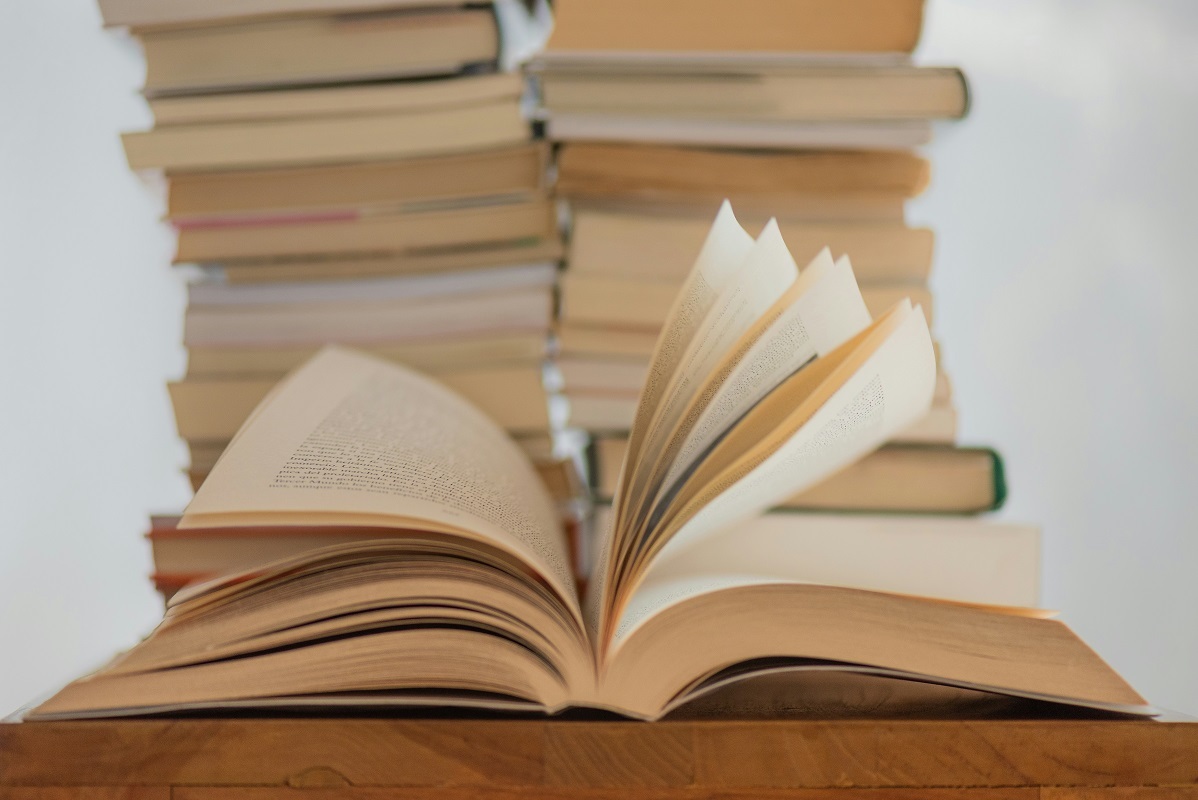 В России обновили перечень книг, подлежащих маркировке из-за упоминания наркотиков