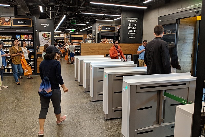 Магазин компании Amazon без кассиров в Сиэтле, США