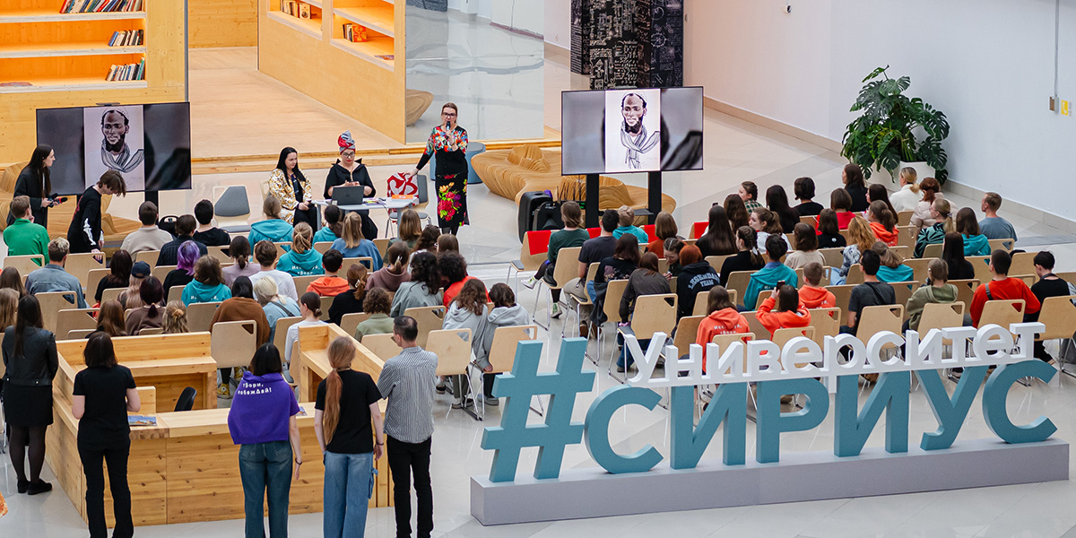 Искусство в городе будущего. Как на него повлияют новые технологии и зачем оно физикам?