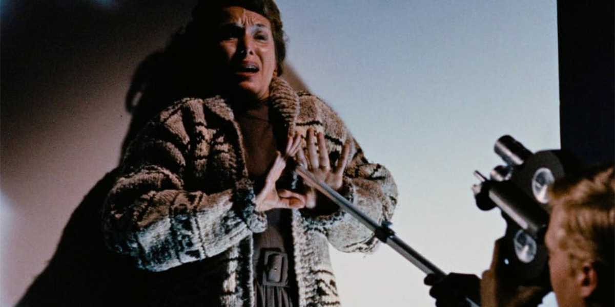 «Мы не отворачиваемся, мы смотрим» — «100 ужасов Станислава Зельвенского»