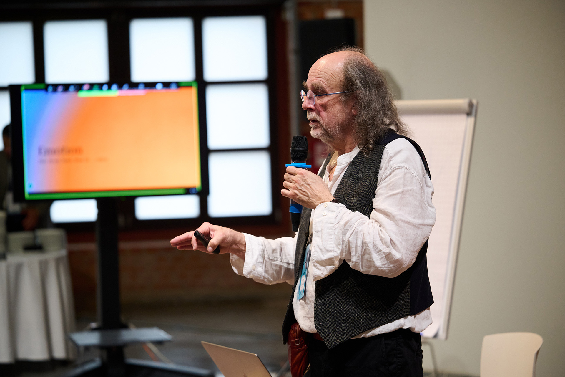 Александр Бьюссе