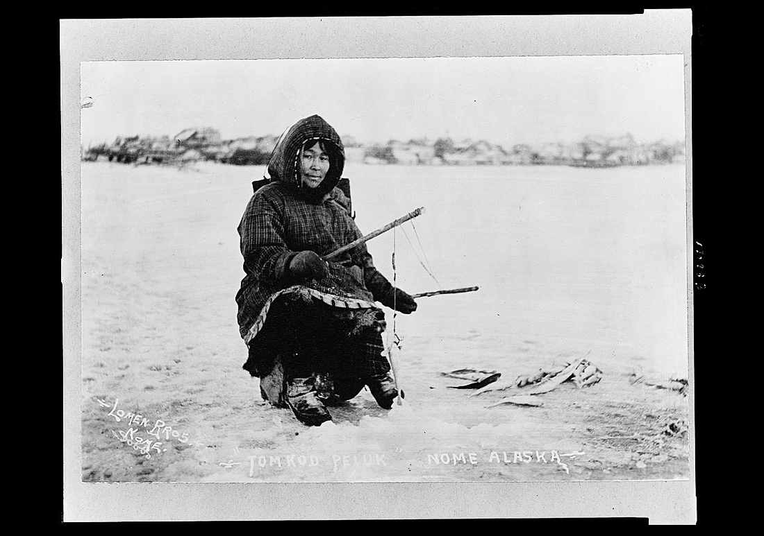 Подледная рыбалка, Ном, 1900 год.