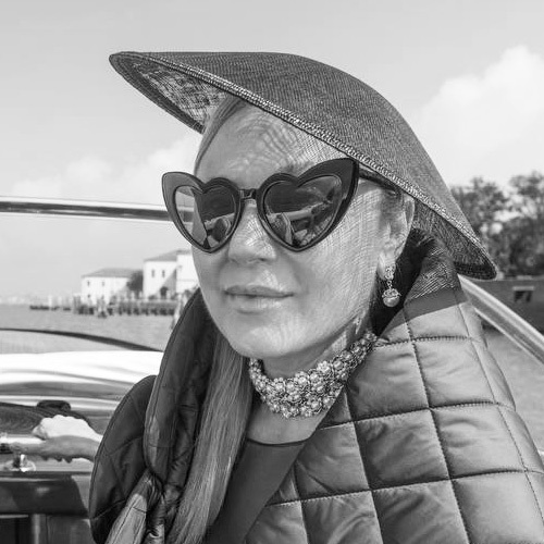 Анна Намит