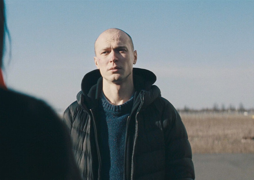 Кадр из фильма «Анора»