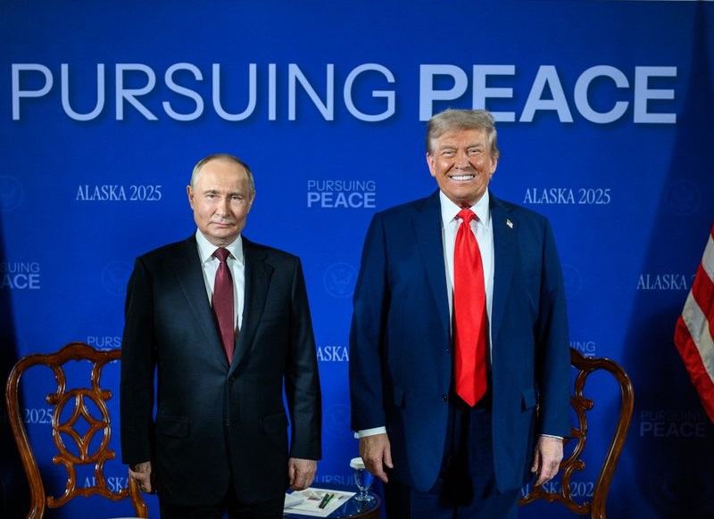 Начались переговоры Путина и Трампа
