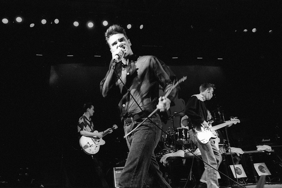 Моррисси во время выступления, 1992 год