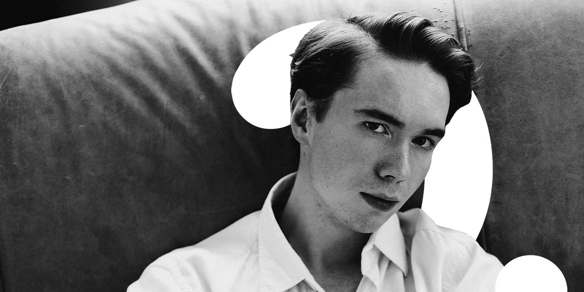 Я — сноб: актёр Денис Власенко