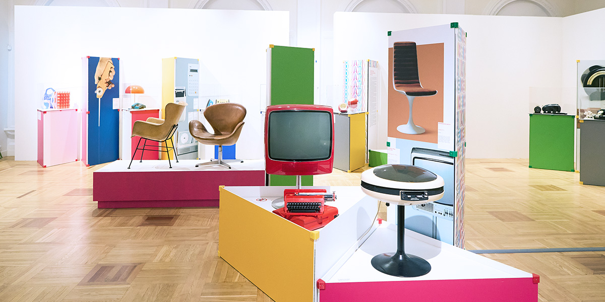 Выставка «Век пластика»: материал, который стал символом прогресса и вызовом для экологии