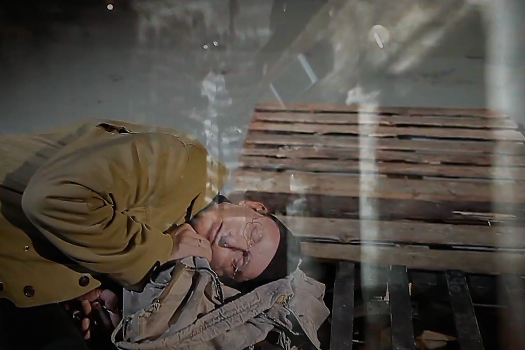 Кадр из видео о спектакле «Сталкеры»