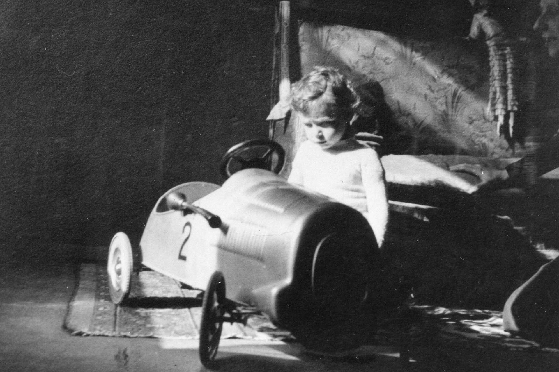 Дмитрий Набоков с одной из своих первых гоночных машин